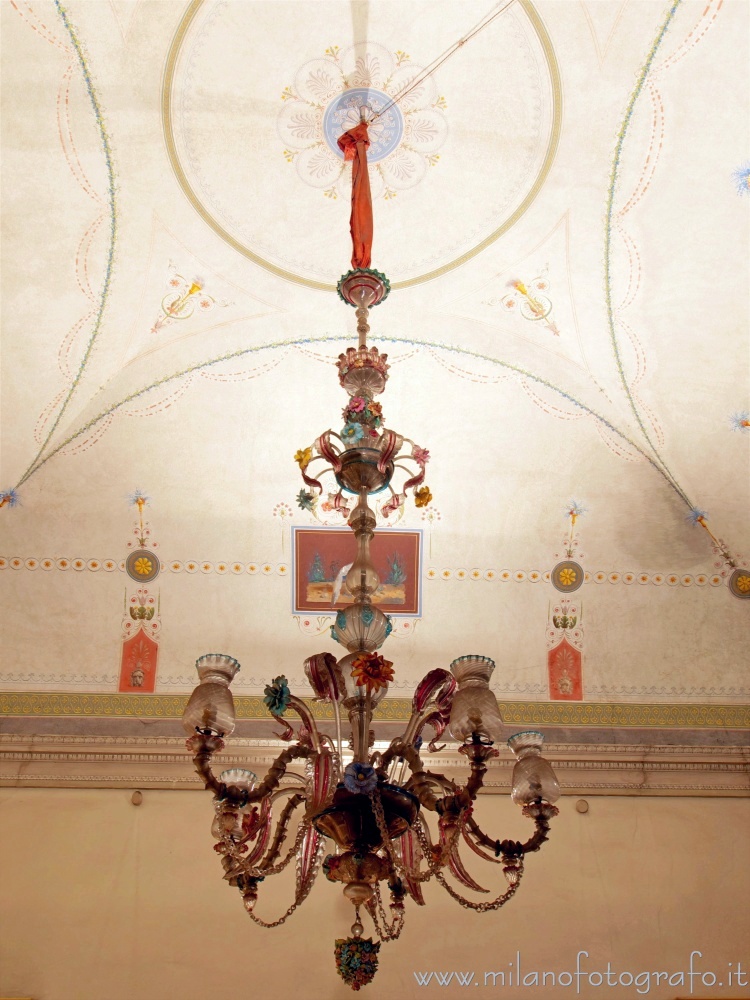 Vimercate (Monza e Brianza, Italy) - Crystal chandelier in Villa Sottocasa